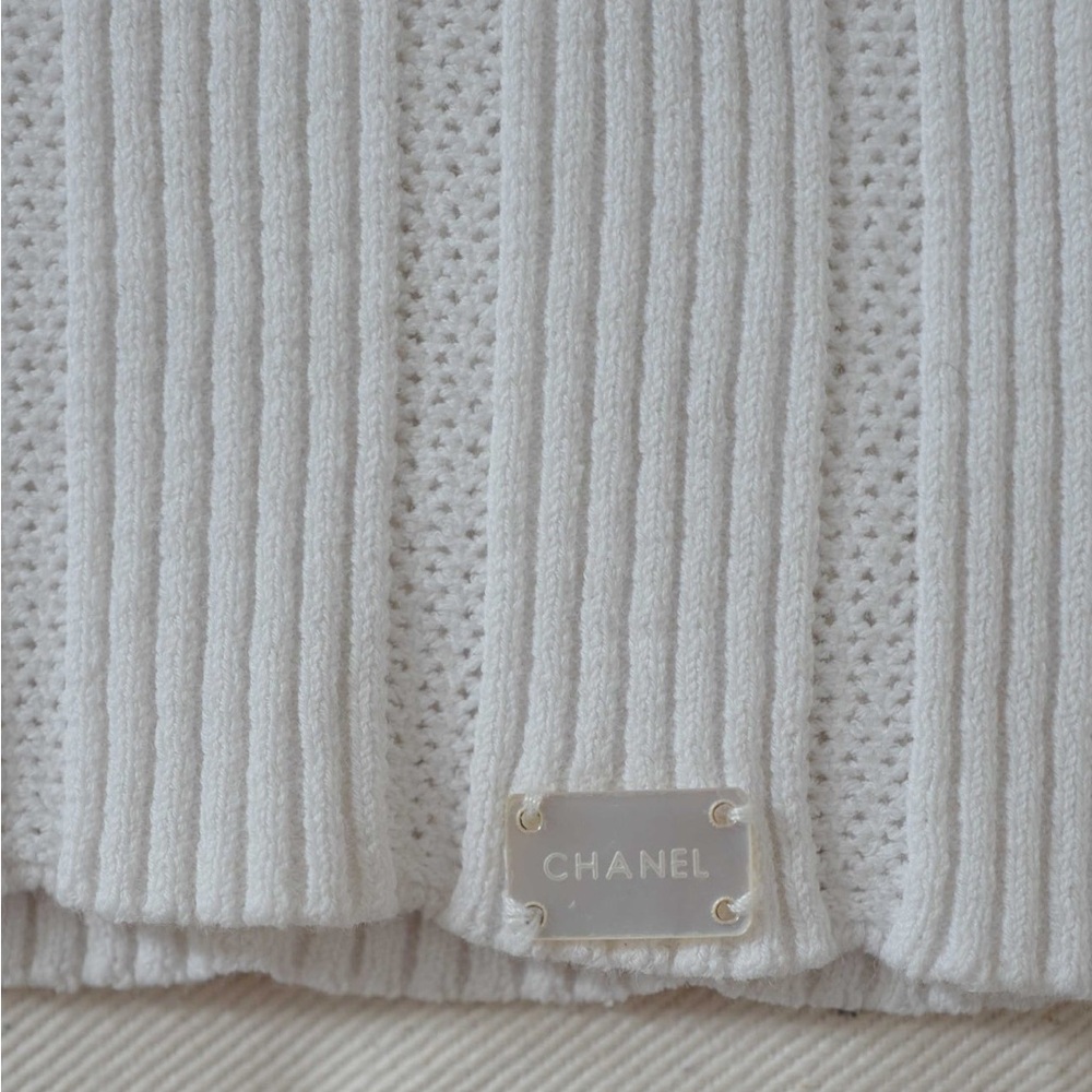 CHANEL KNITTED LACE TANK TOP - Picture 8 of 8
